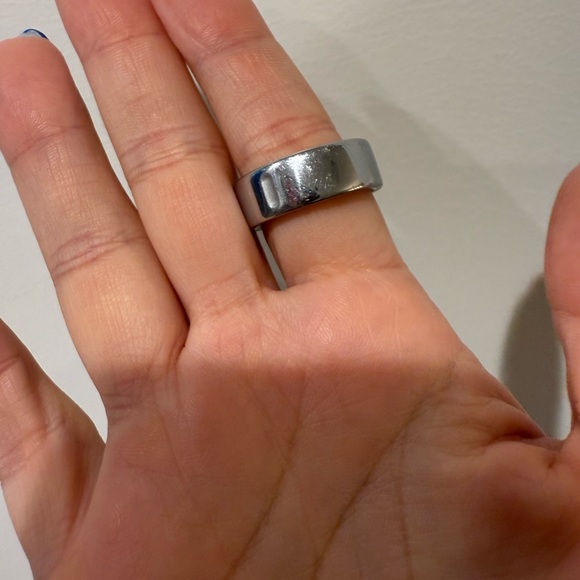 Oura Silver Ring - Picture 6 of 6